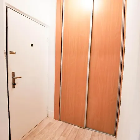 Hroncova, Near Centre And Park, Quiet Location Apartment